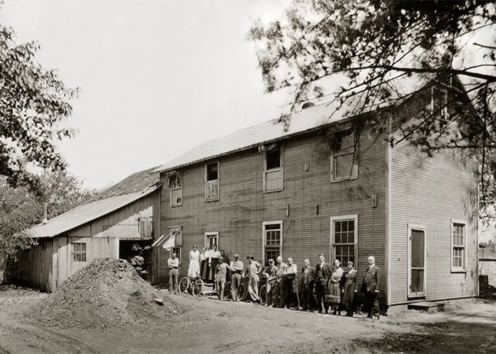 The original Draper® factory, circa 1920.